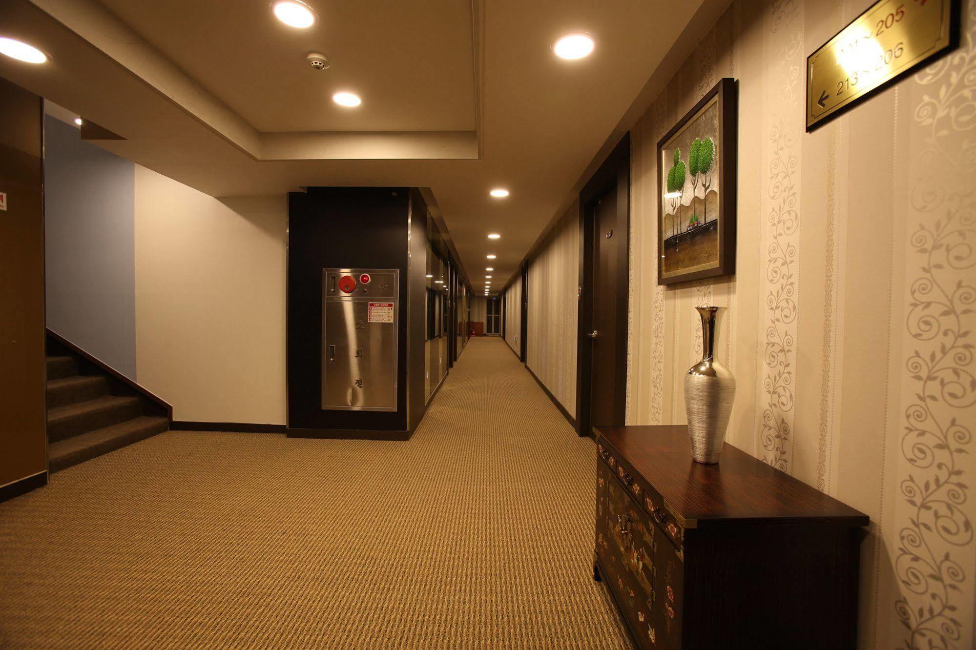 Hill House Seoul Myeongdong Hotel Eksteriør billede